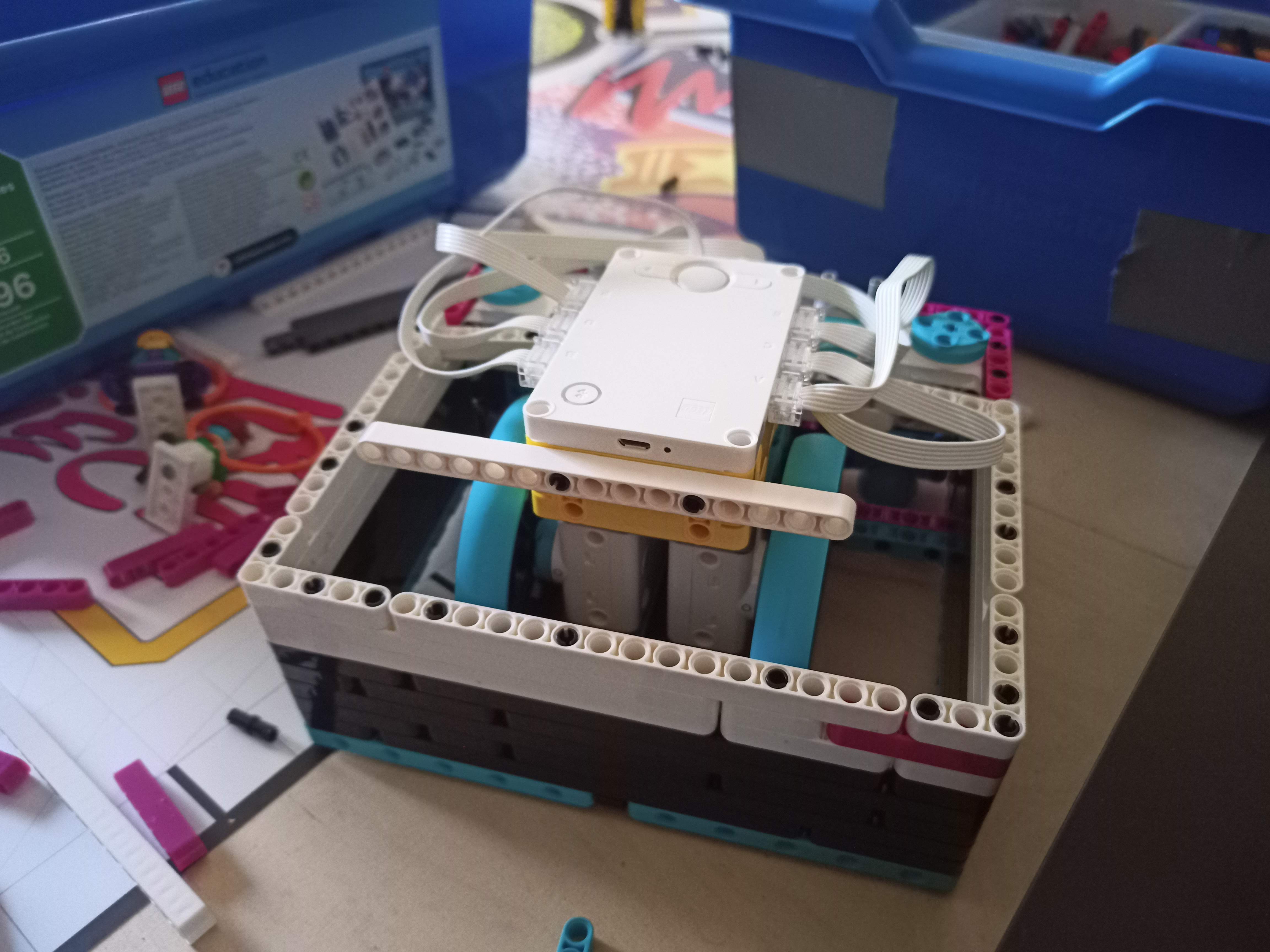 Prvý prototyp nášho robota
